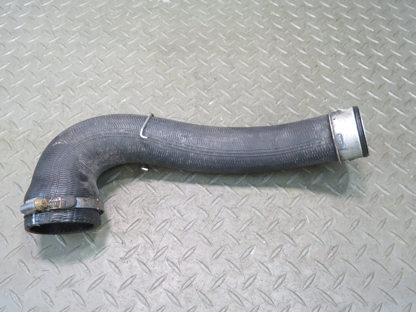 2008-2010 Porsche Cayenne 957 Turbo Intercooler Hose Pipe Line 7L5145834D
