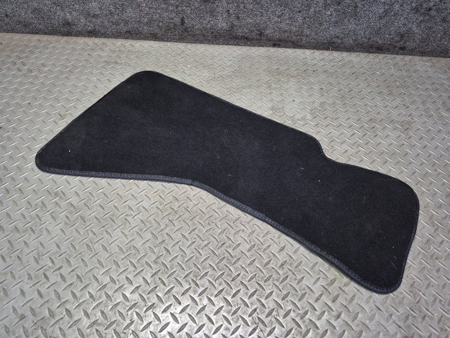 90-96 Chevrolet Corvette C4 Set of 2 Aftermarket Front Carpet Floor MAT