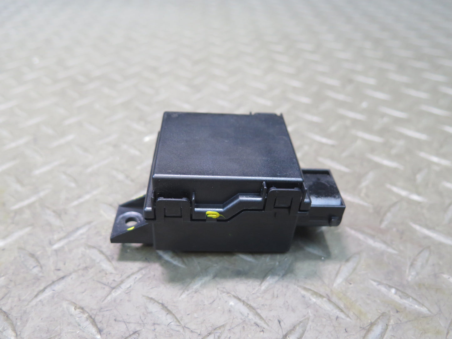 03-06 Mercedes R230 Sl-class Seat Belt Retractor Sensor 2158600505 OEM