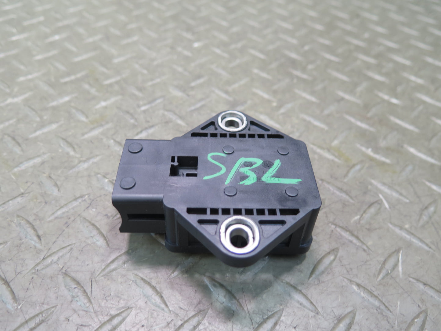 03-06 Mercedes R230 SL55 AMG YAW Turn Rate Acceleration Speed Sensor OEM