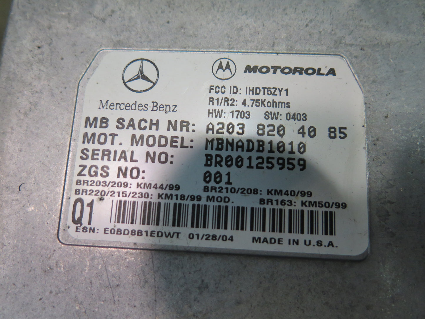 03-06 Mercedes R230 Sl-class Voice Command Control Module 2038204085 OEM