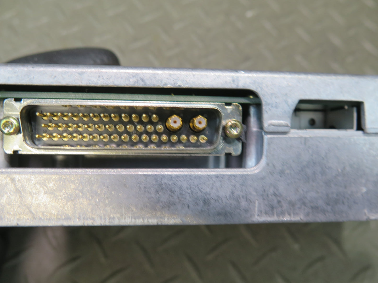03-06 Mercedes R230 Sl-class Voice Command Control Module 2038204085 OEM