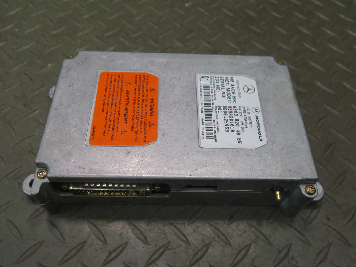 03-06 Mercedes R230 Sl-class Voice Command Control Module 2038204085 OEM
