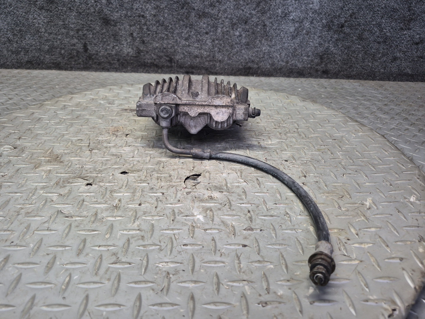 89-96 Chevrolet Corvette C4 Set of 2 Front Left & Right Brake Caliper OEM
