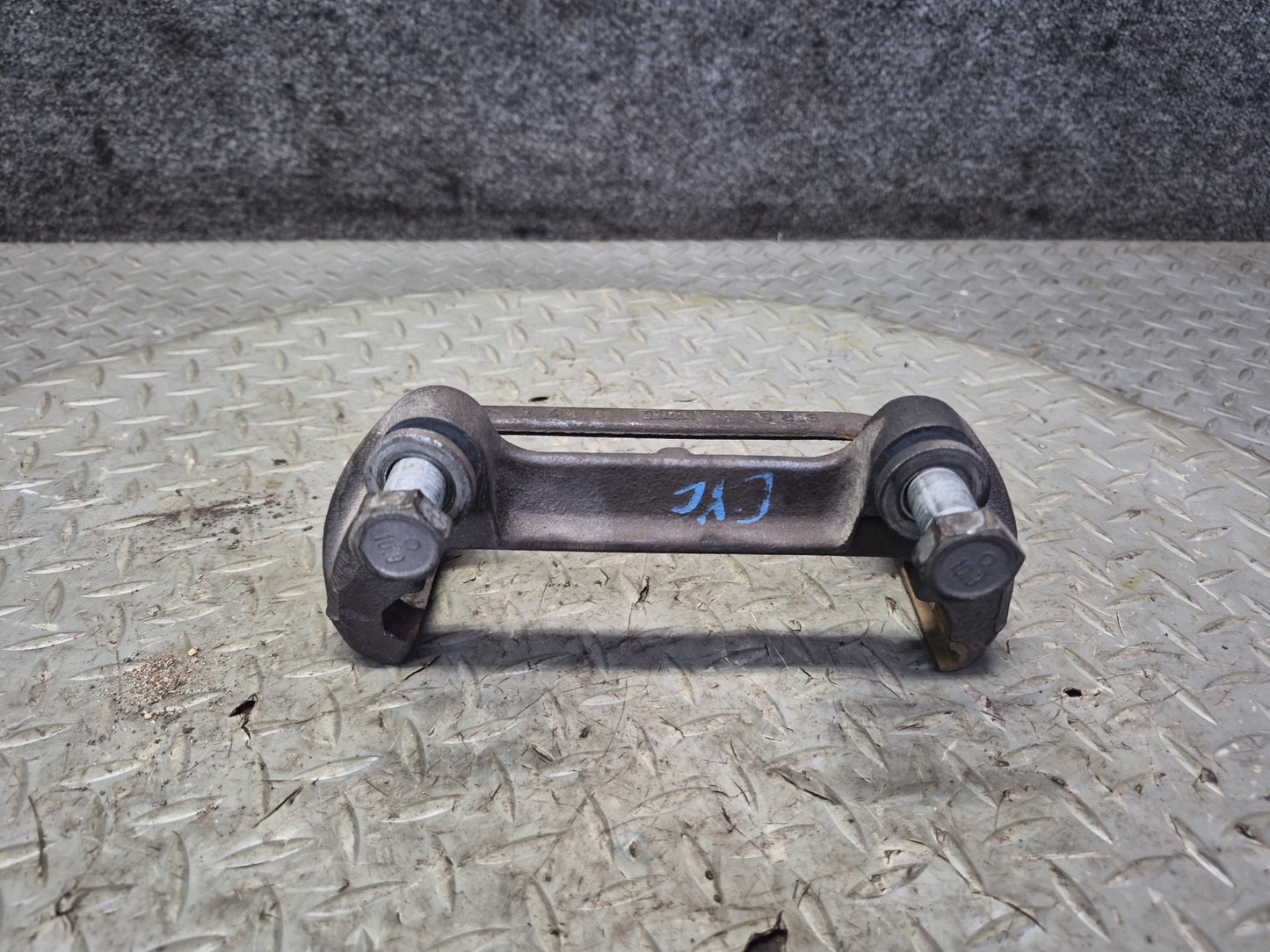 89-96 Chevrolet Corvette C4 Set of 2 Front Left & Right Brake Caliper OEM