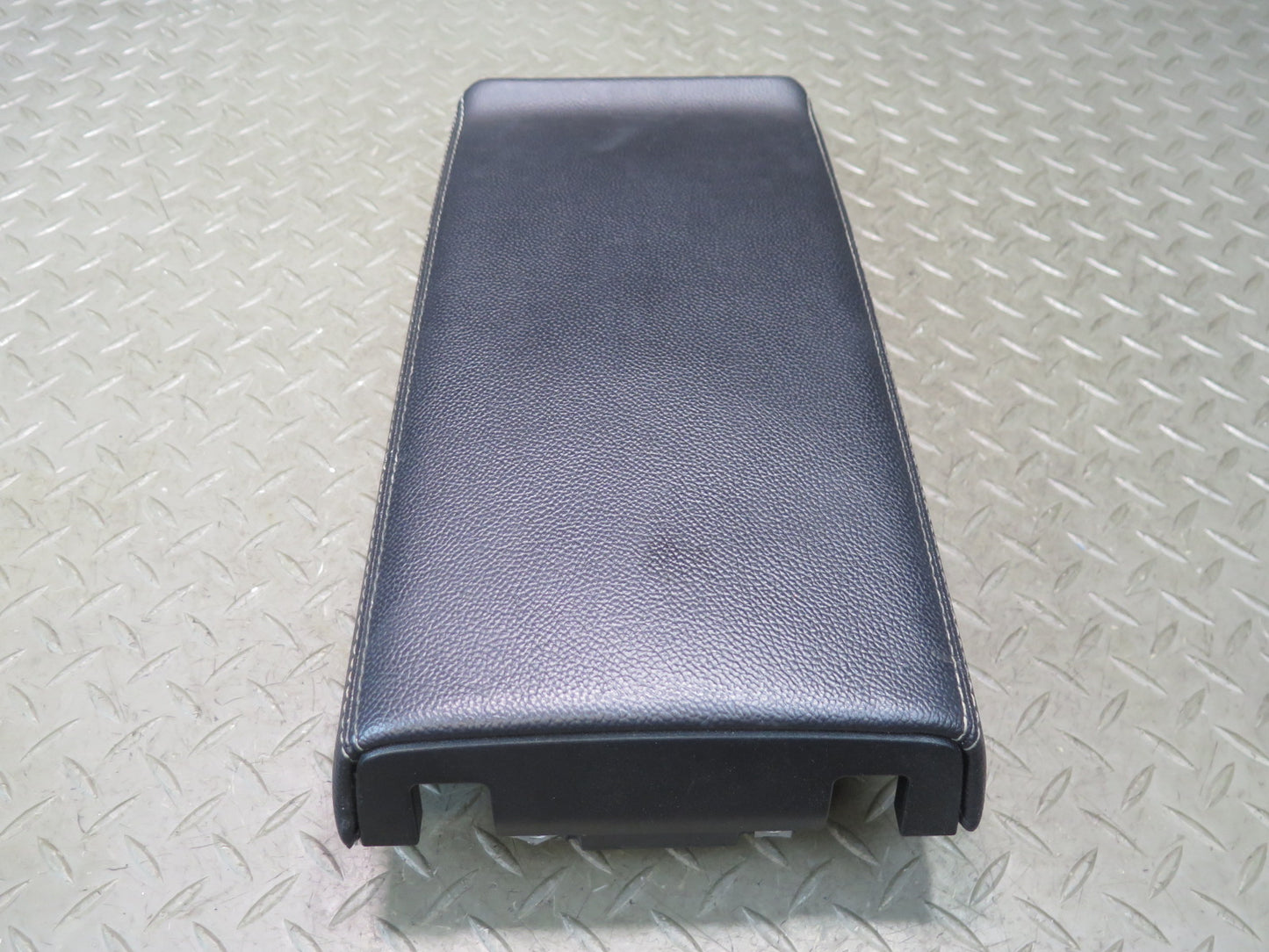 03-06 Mercedes R230 Sl-class Rear Center Console Leather Lid Cover Black OEM