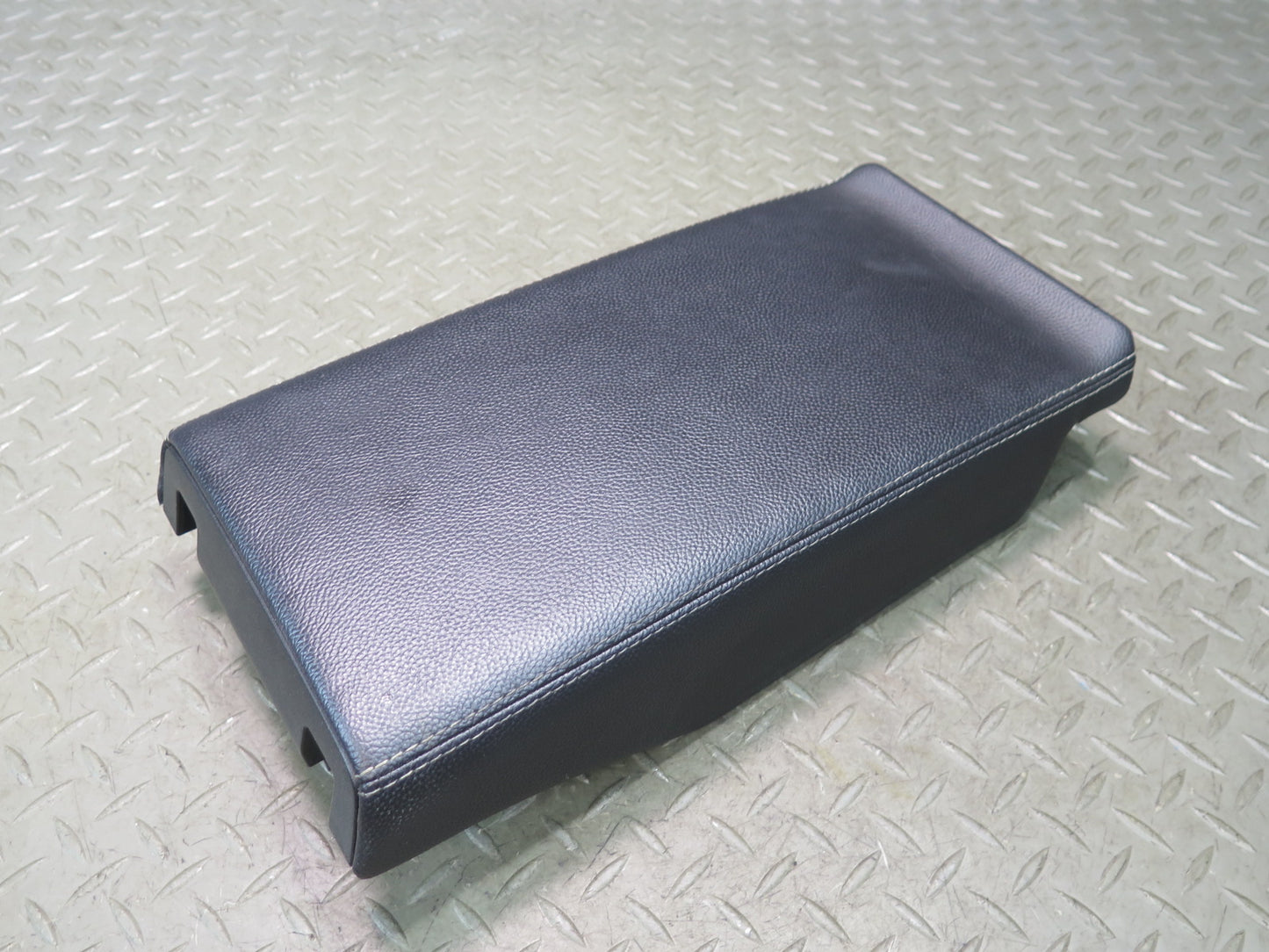 03-06 Mercedes R230 Sl-class Rear Center Console Leather Lid Cover Black OEM