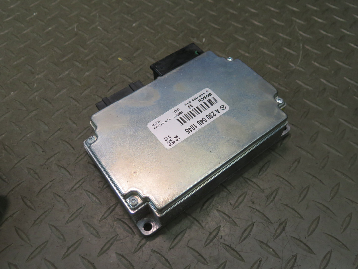 03-12 Mercedes R230 Sl-class Battery Stabilization Control Module 2305401045 OEM