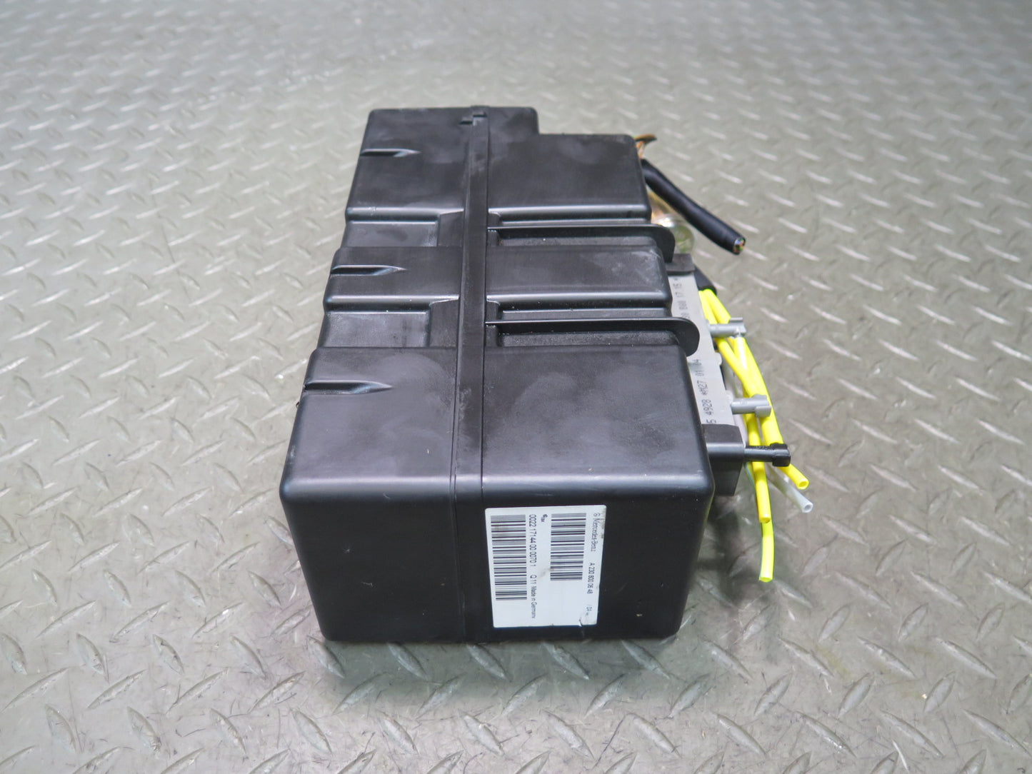 03-12 Mercedes R230 Sl-class Central Lock Door Locking Vacuum Pump OEM