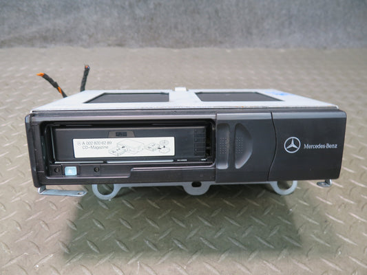 03-08 Mercedes R230 Sl-class CD Changer Player w Magazine 2038209089 OEM