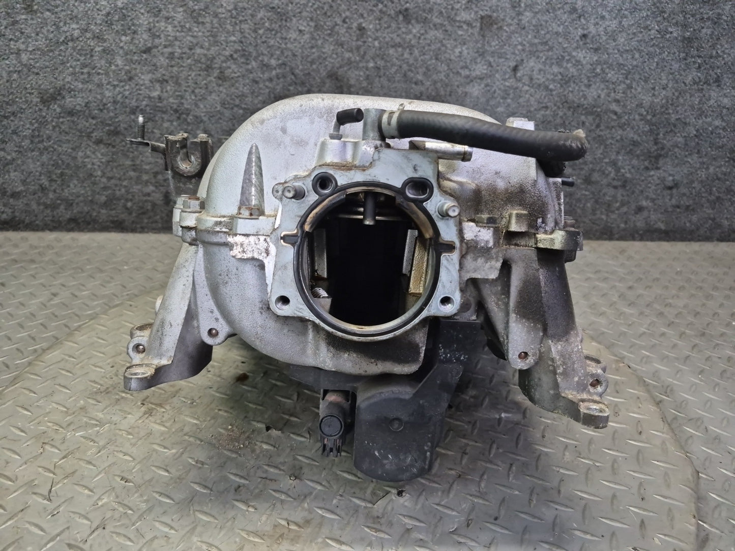 98-00 Lexus SC400 1UZFE Engine Upper Lower Intake Manifold w Pressure Tank Assy