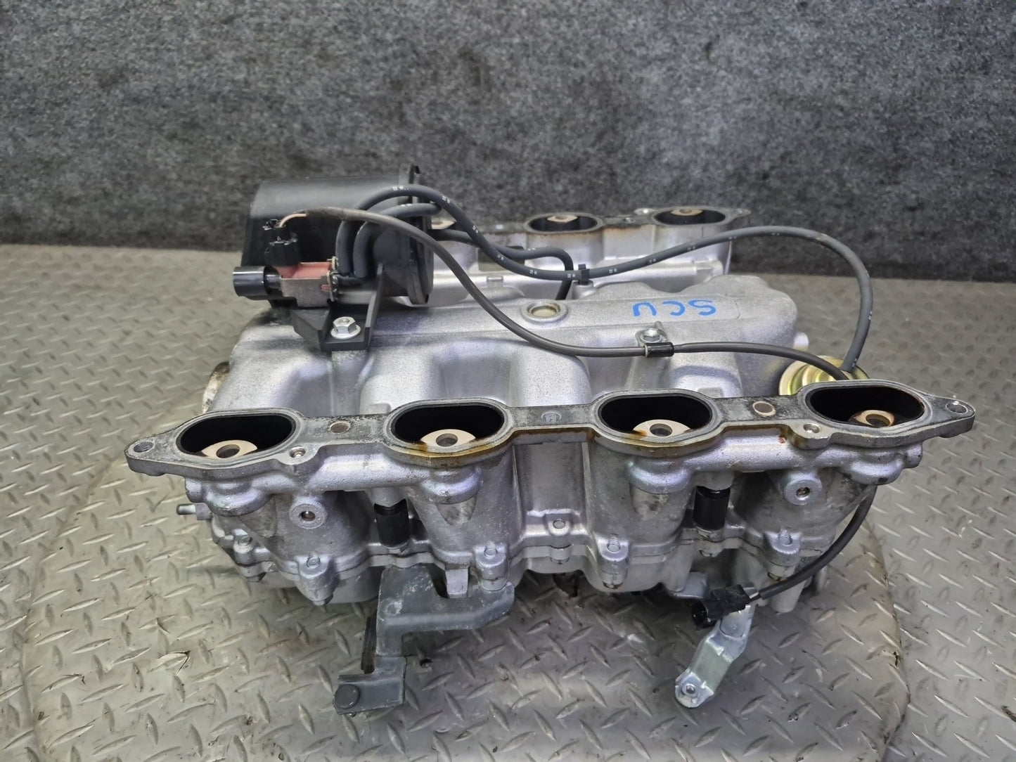 98-00 Lexus SC400 1UZFE Engine Upper Lower Intake Manifold w Pressure Tank Assy