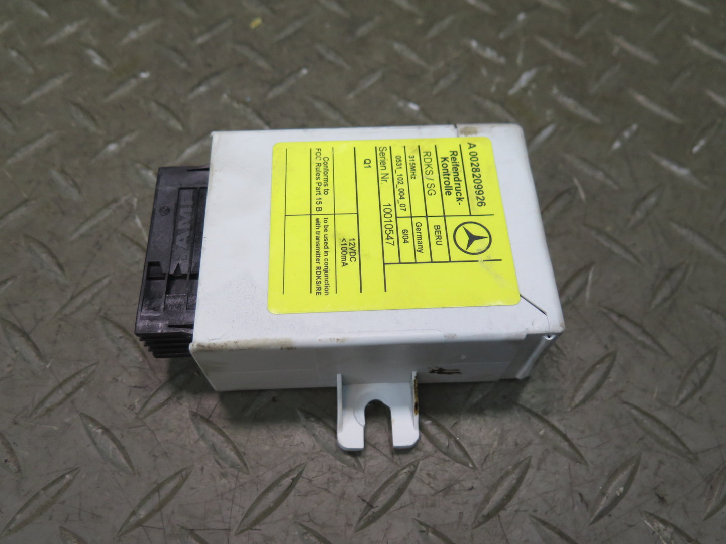 03-05 Mercedes R230 Sl-class Tire Pressure Monitoring System TPMS Receiver OEM