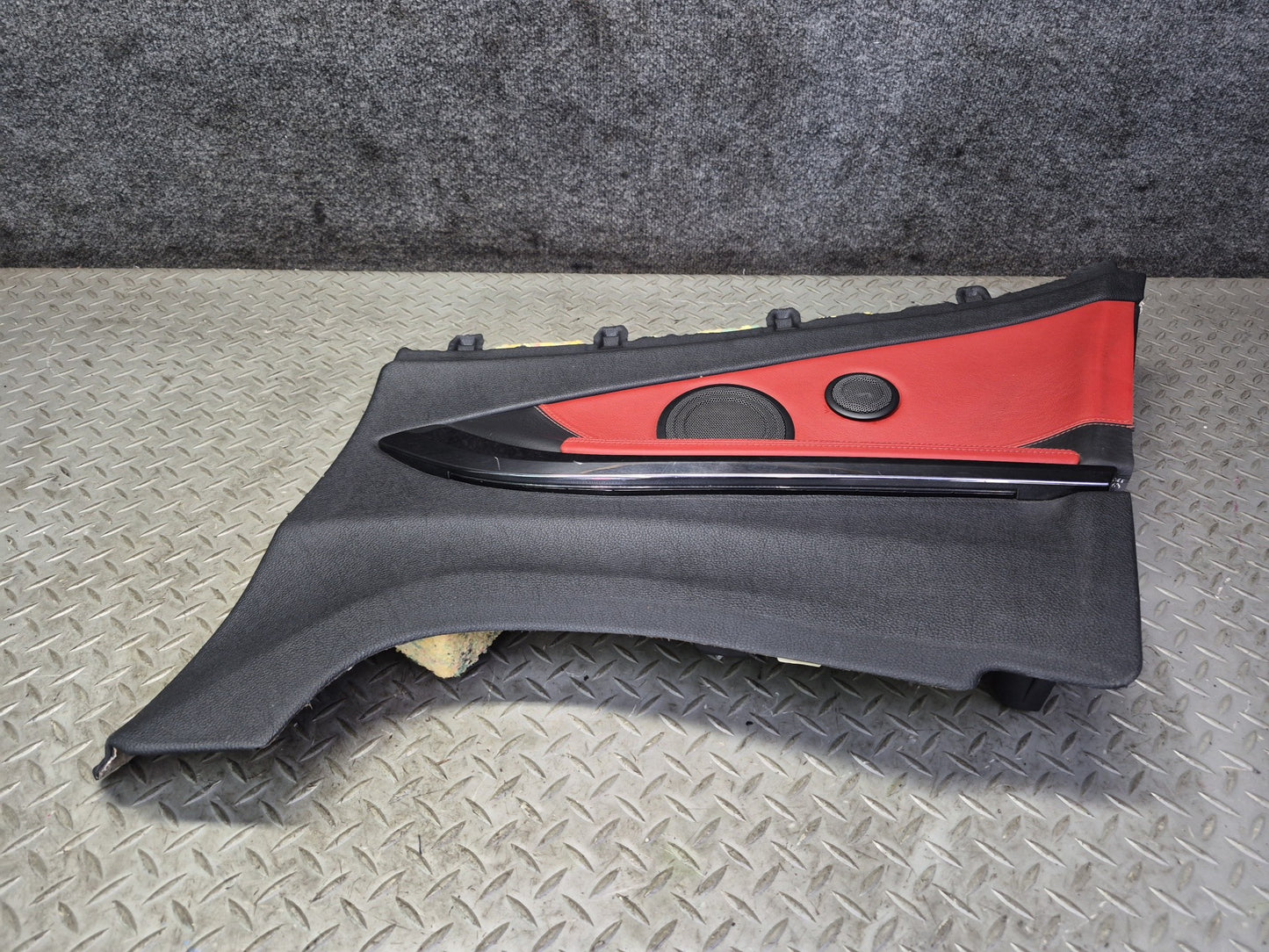 2015-2020 BMW F83 M4 Convertible Rear Right Side Quarter Door Lateral Panel Trim