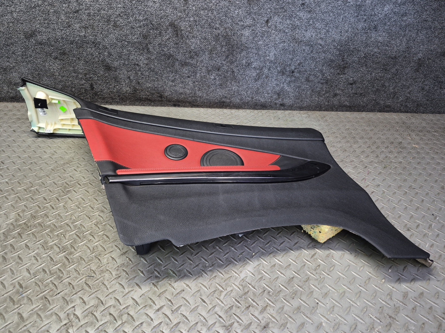 2015-2020 BMW F33 F83 M4 Convertible Rear Left Side Quarter Door Lateral Panel