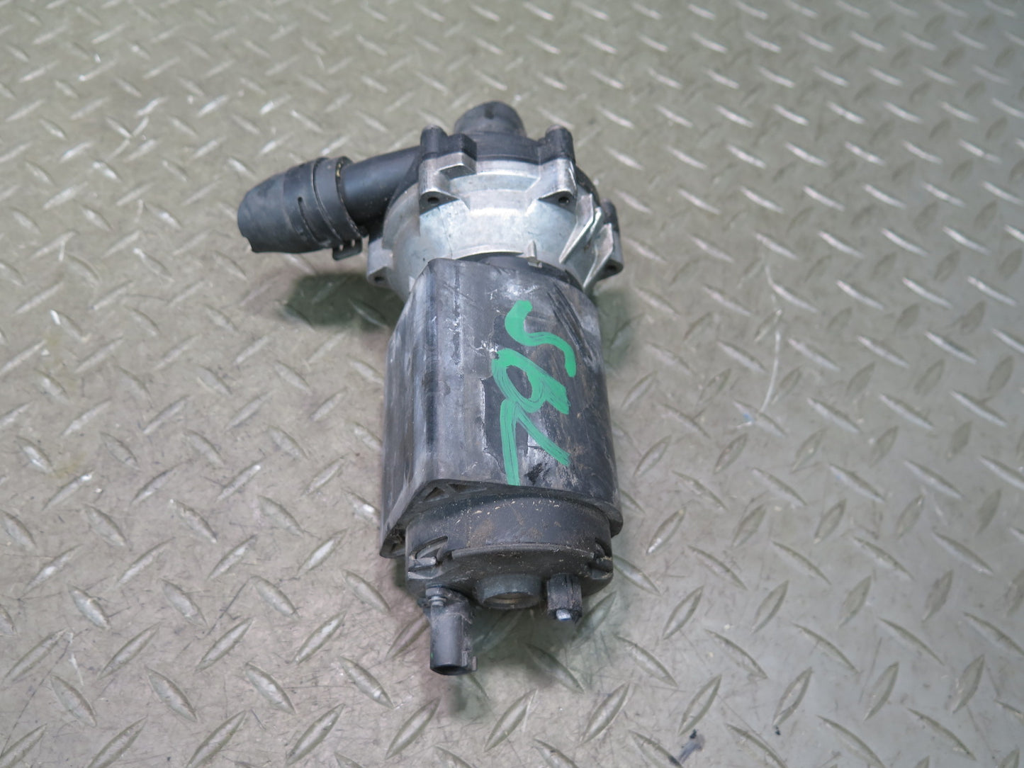 03-06 Mercedes R230 SL55 AMG Intercooler Water Pump OEM