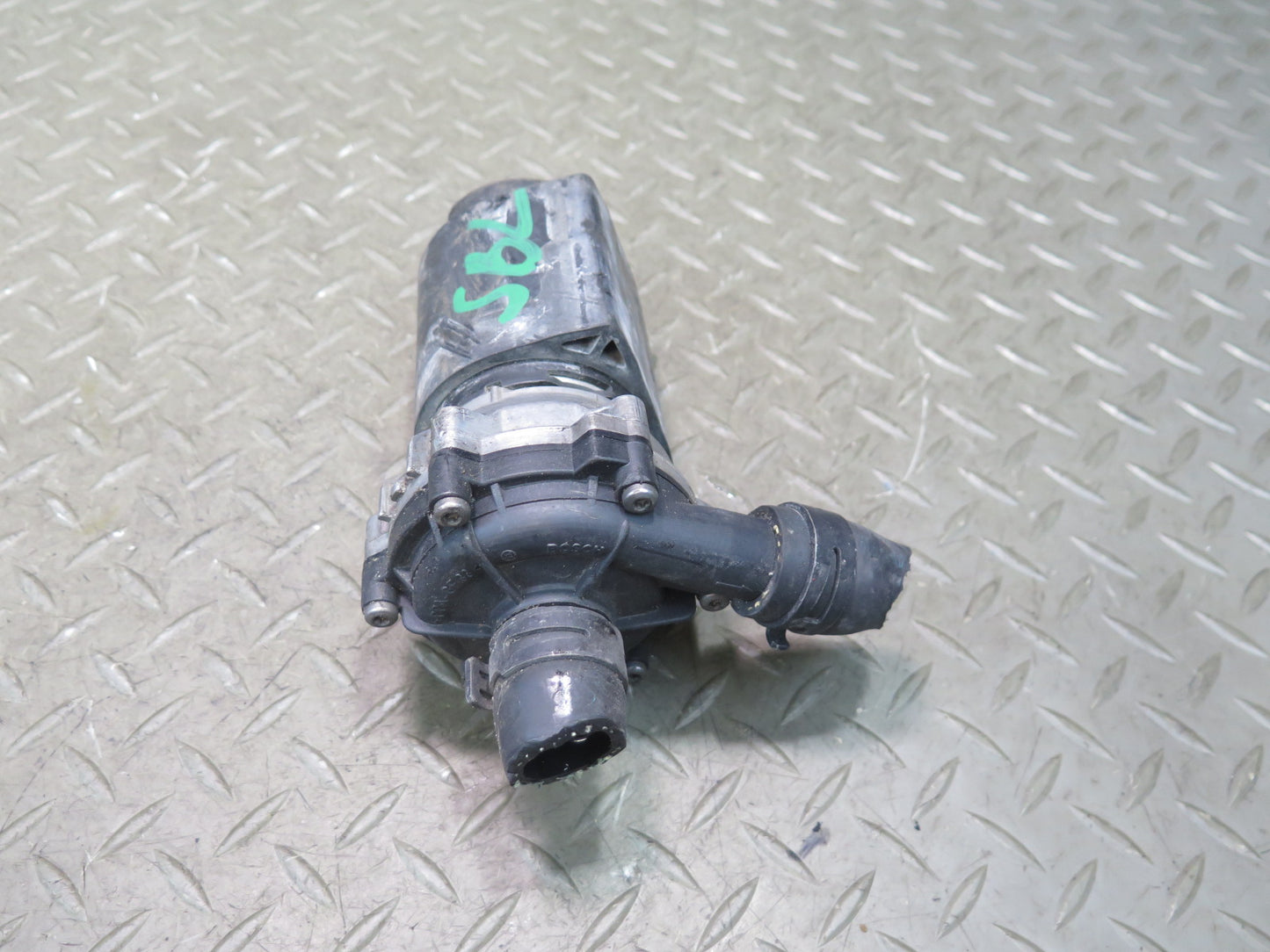 03-06 Mercedes R230 SL55 AMG Intercooler Water Pump OEM