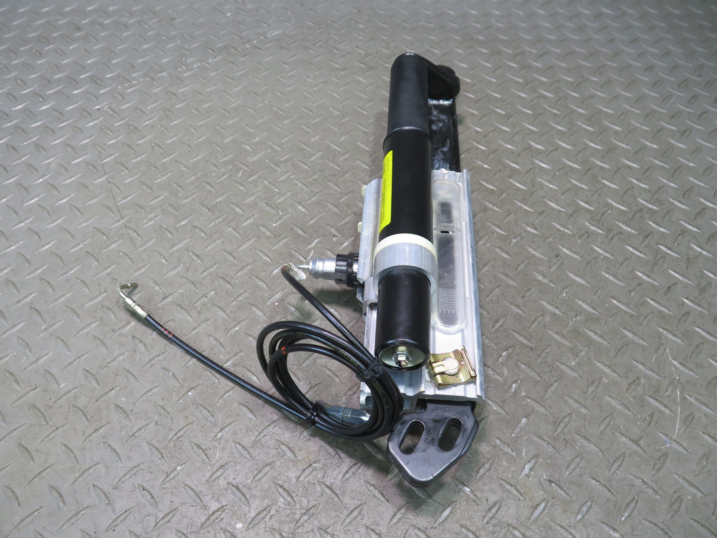 03-12 Mercedes R230 Sl-class Convertible Left Pawl Cylinder Support OEM