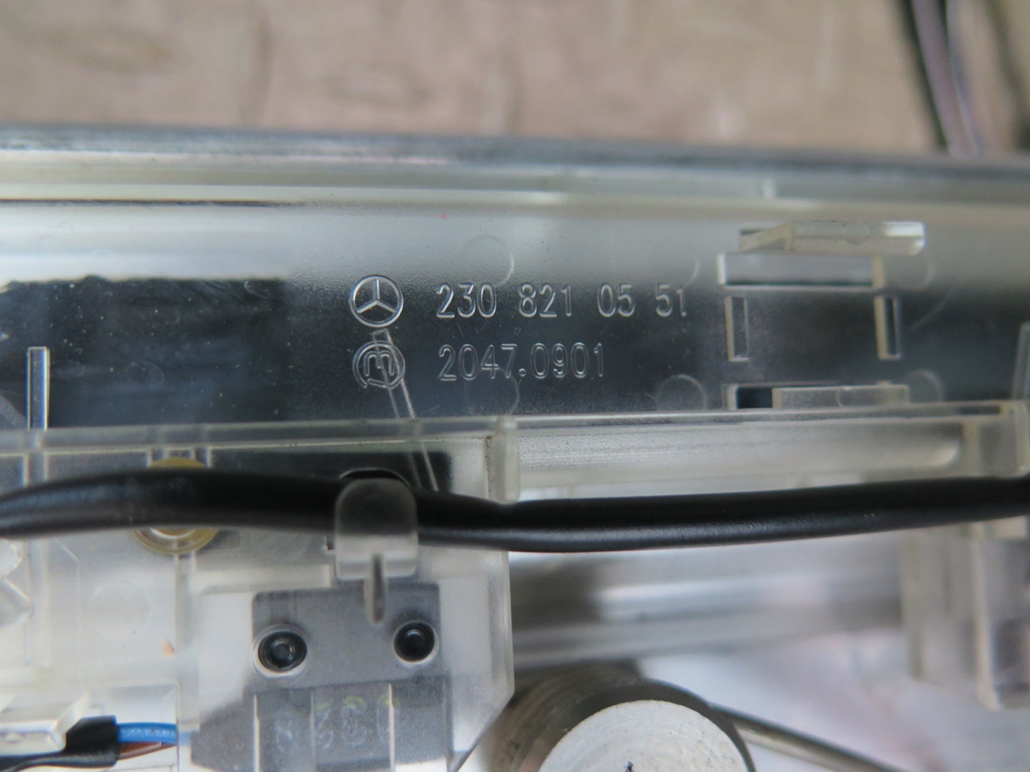03-12 Mercedes R230 Sl-class Convertible Right Roll Bar Lock Pawl Cylinder OEM