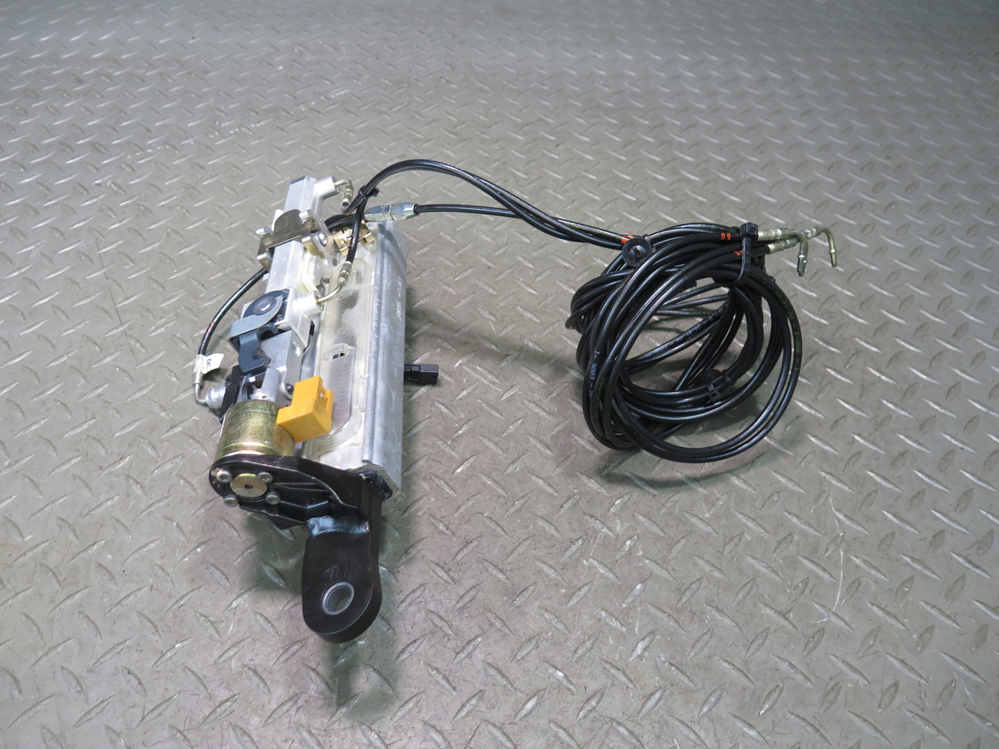 03-12 Mercedes R230 Sl-class Convertible Right Roll Bar Lock Pawl Cylinder OEM