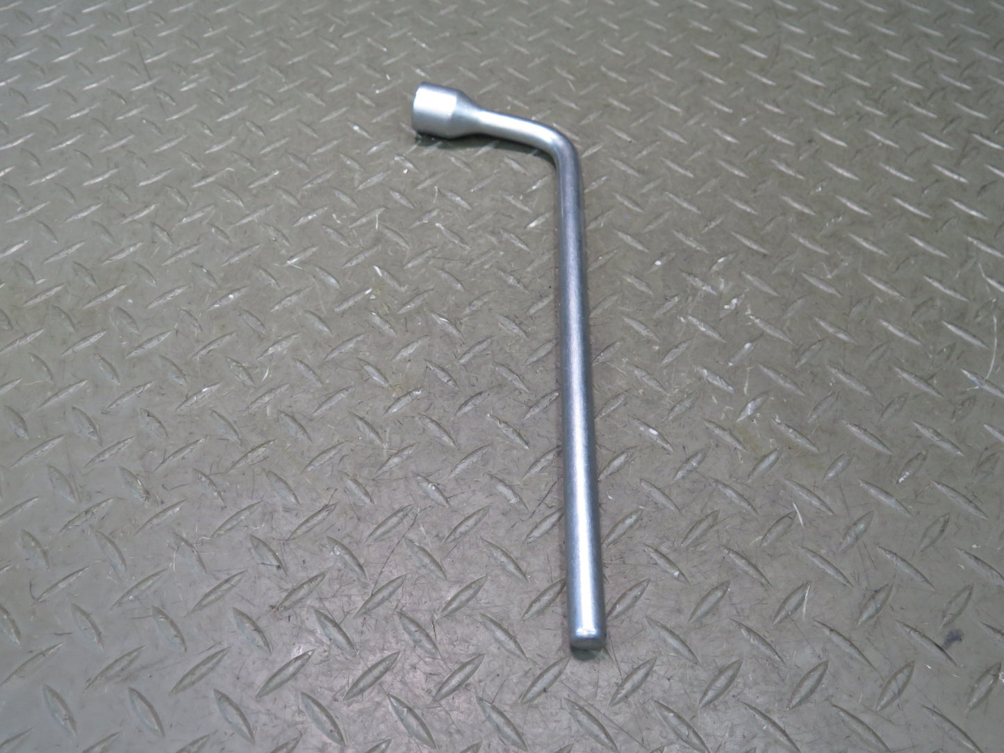 03-12 Mercedes R230 Sl-class Spare Wheel Tire LUG NUT Wrench Tool 17MM OEM