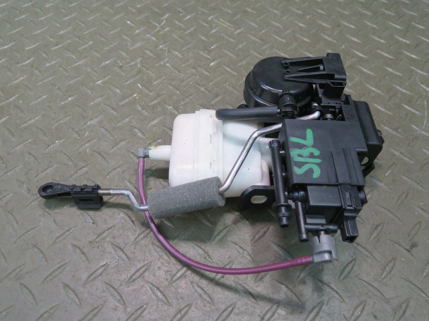 03-12 Mercedes R230 Sl-class Rear Trunk Lid Lock Latch Actuator OEM