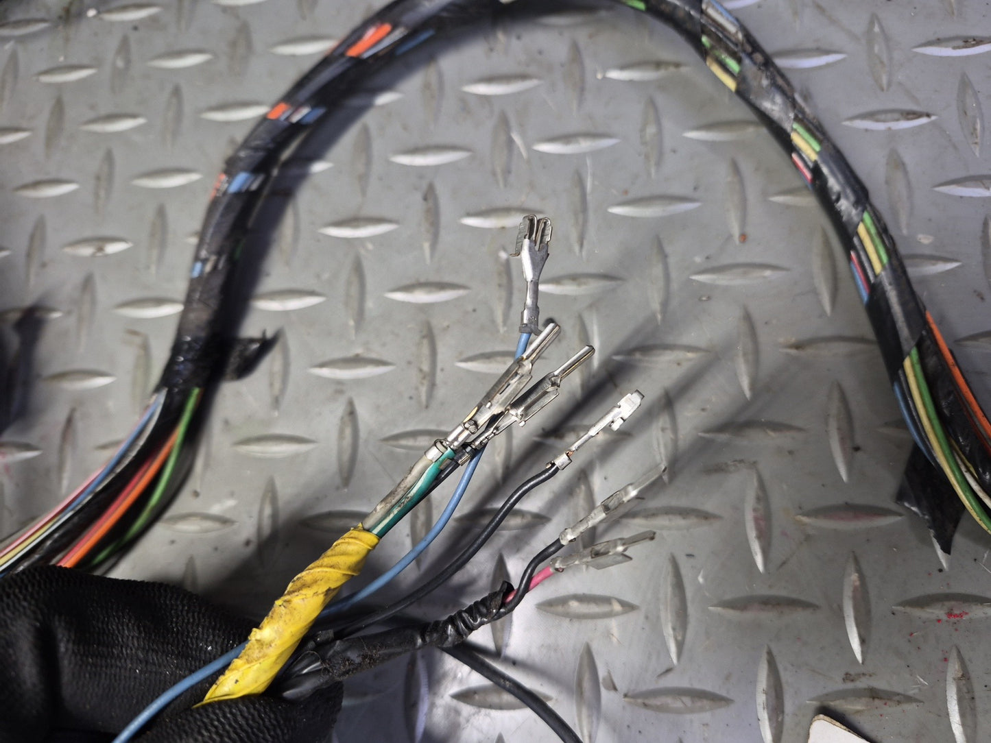 1996 Chevrolet Corvette C4 Coupe A/T Under Dash Interior Wire Wiring Harness OEM
