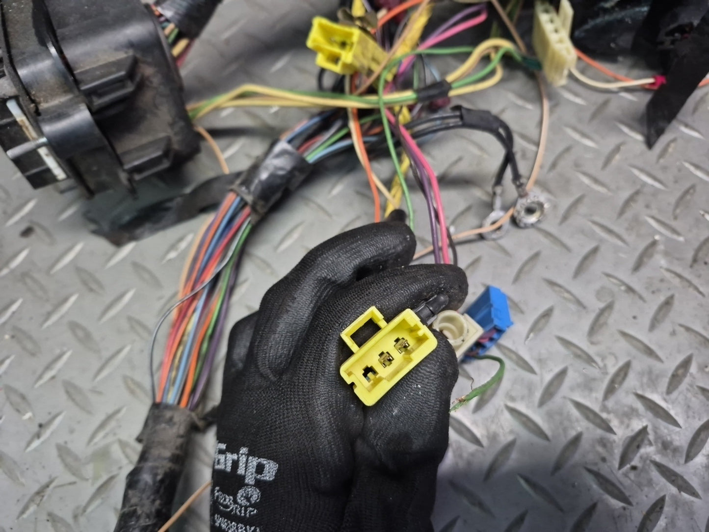 1996 Chevrolet Corvette C4 Coupe A/T Under Dash Interior Wire Wiring Harness OEM