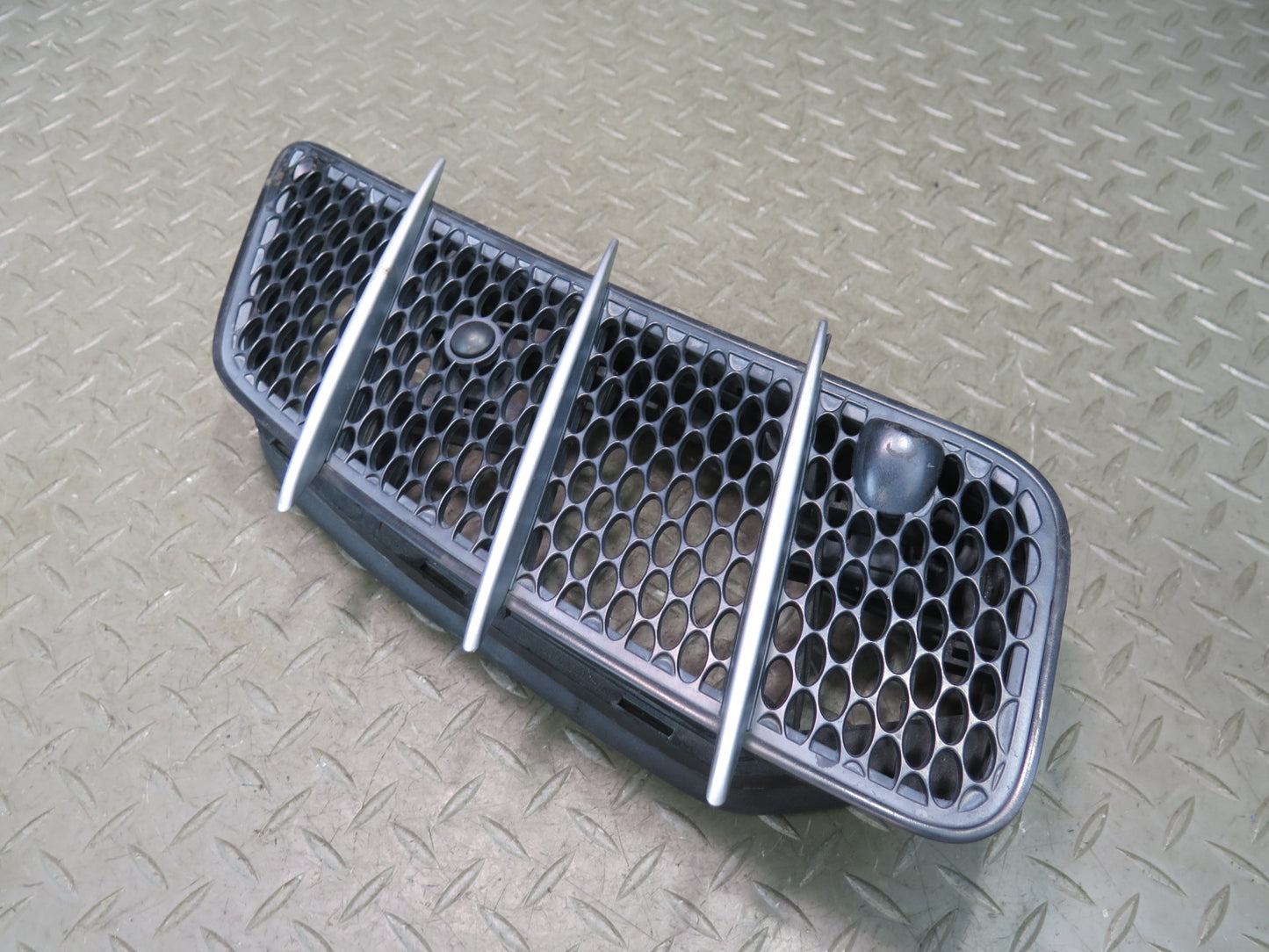 03-12 Mercedes R230 Sl-class Front Right Hood Vent Grille w Spray Jets OEM