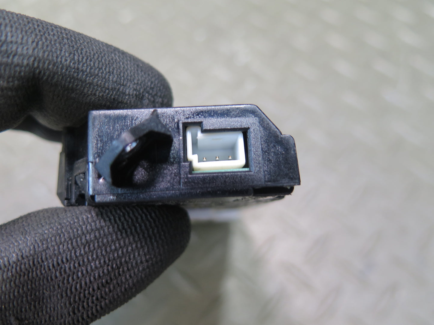 03-06 Mercedes R230 Sl-class Parktronic Clock Display Module OEM