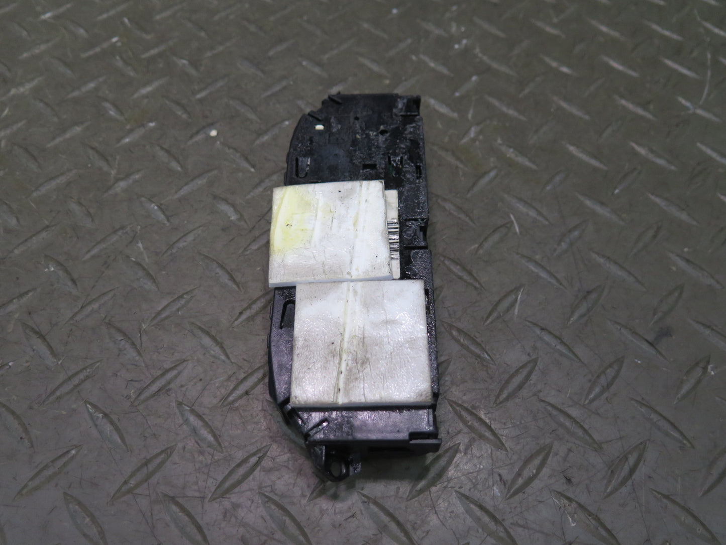 03-06 Mercedes R230 Sl-class Parktronic Clock Display Module OEM