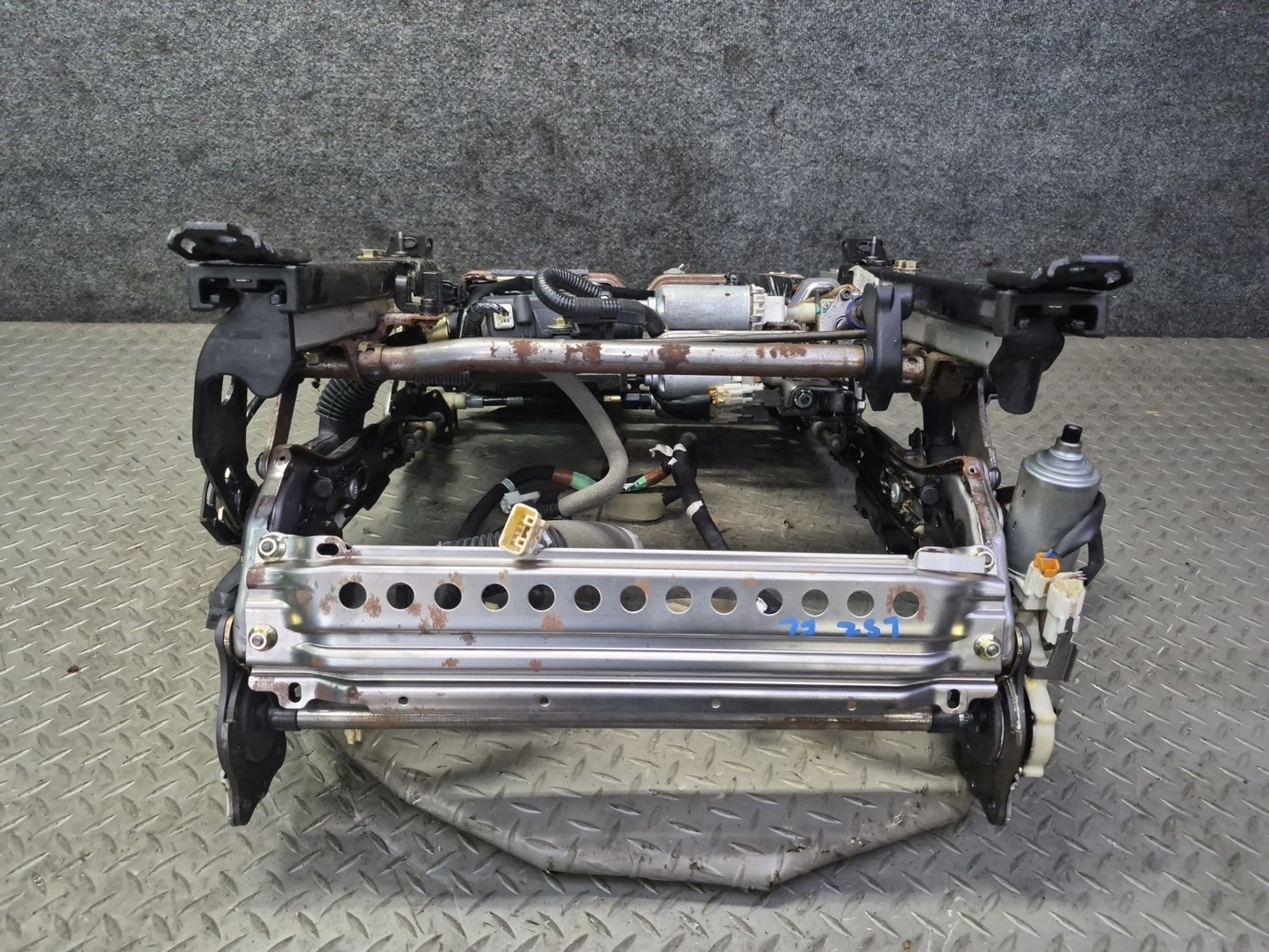 01-03 Lexus UCF30L LS430 Front Left Driver Seat Track Rail Frame OEM