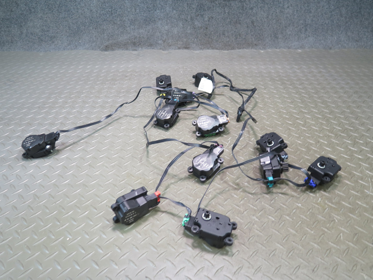 03-12 Mercedes R230 Sl-class A/C Heater Flap Door Actuator Motor Wiring Set OEM