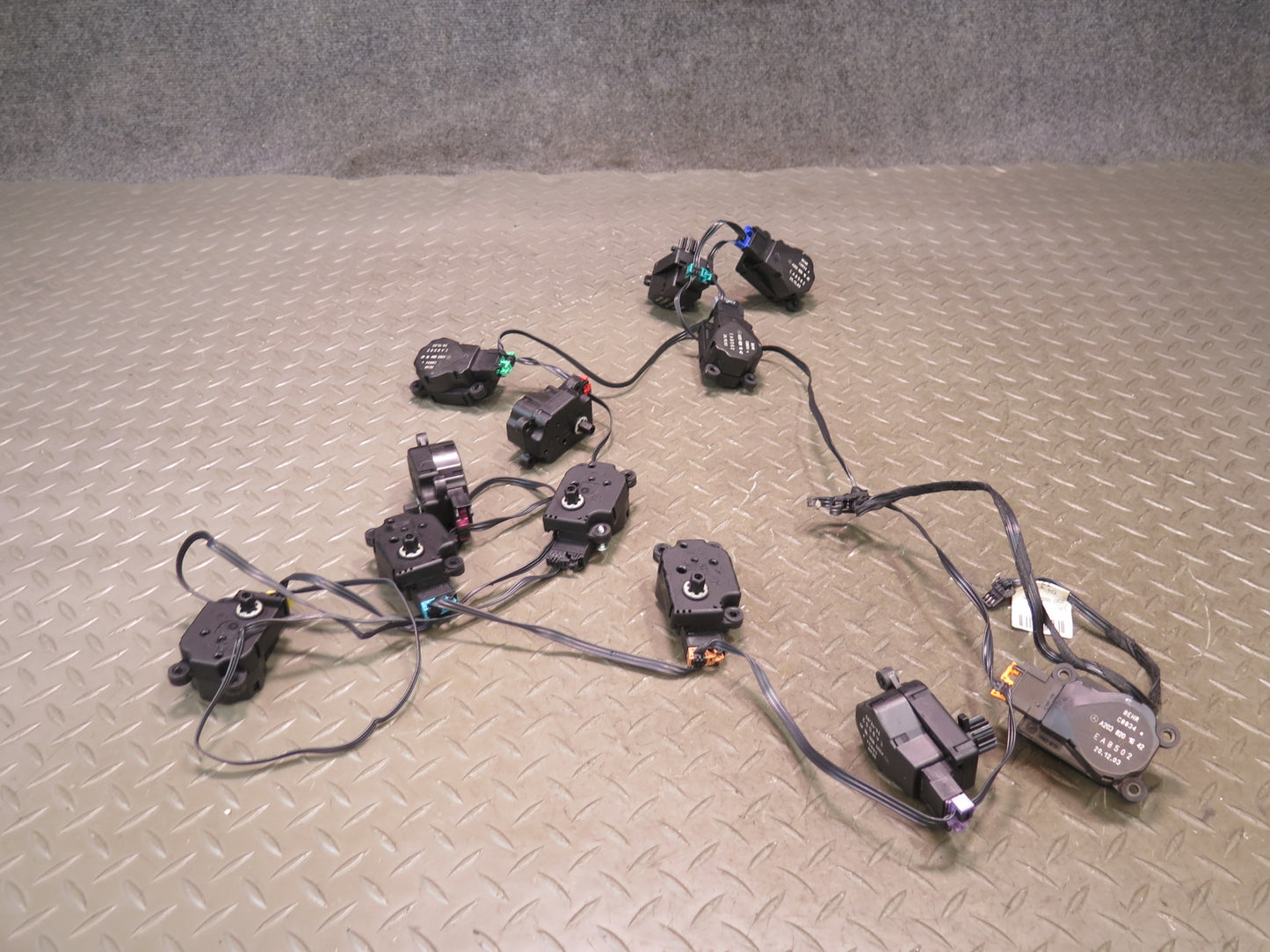 03-12 Mercedes R230 Sl-class A/C Heater Flap Door Actuator Motor Wiring Set OEM