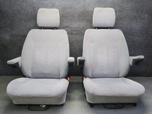 01-03 VW Eurovan T4 Set of 2 Front Left & Right Cloth Seat w Armrest Gray OEM