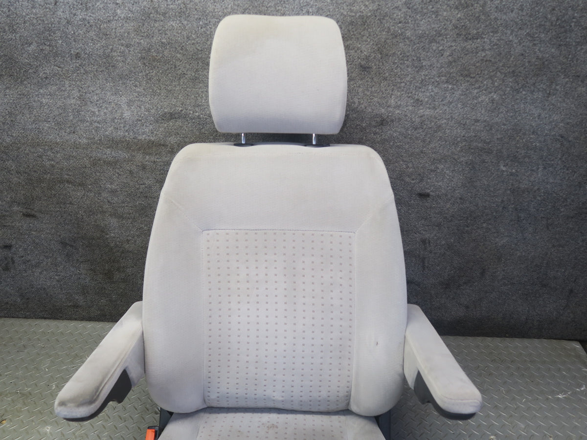 01-03 VW Eurovan T4 Set of 2 Front Left & Right Cloth Seat w Armrest Gray OEM