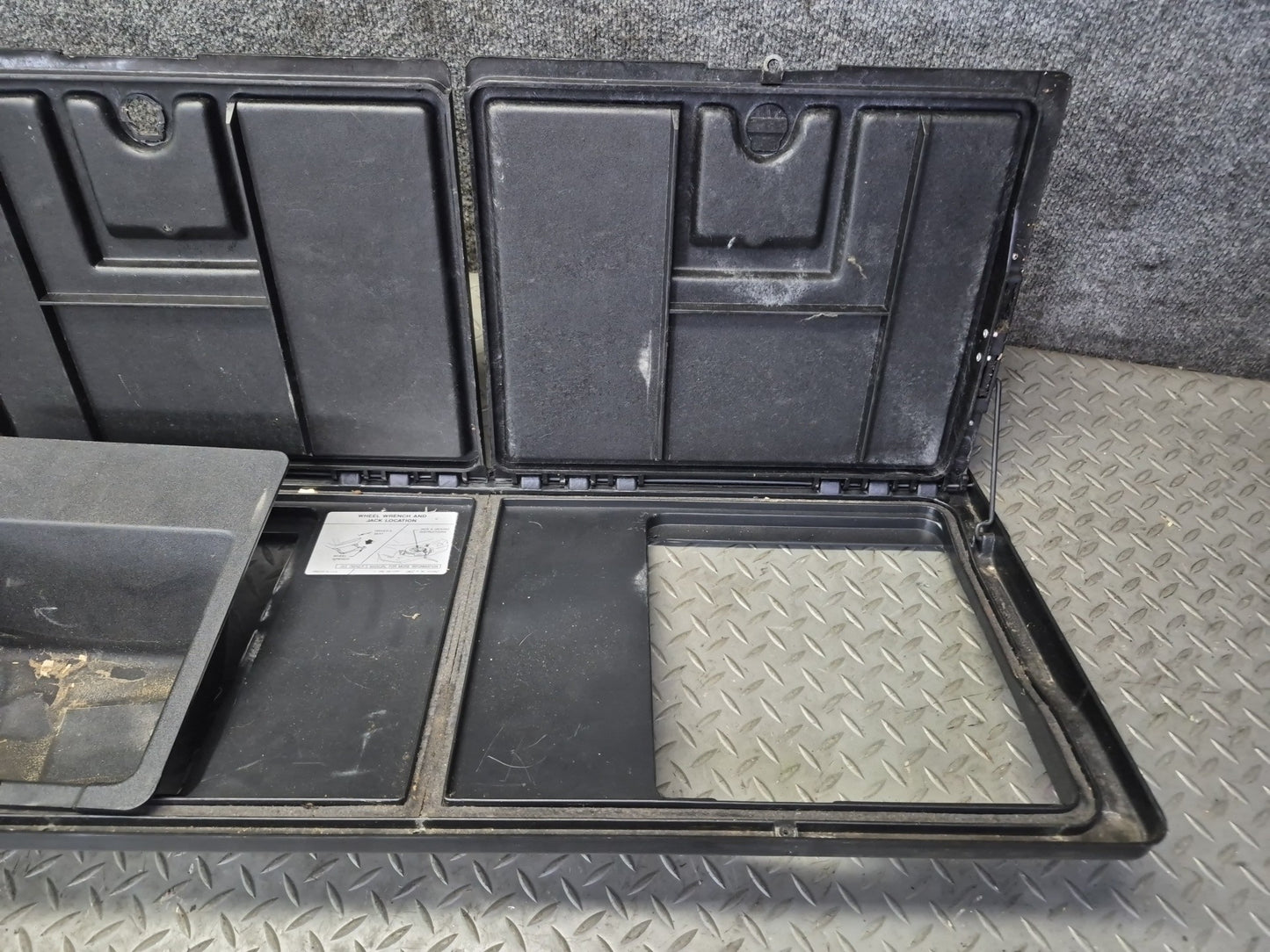 91-96 Chevrolet Corvette C4 Rear Floor Compartment Storage BIN Frame Panel OEM
