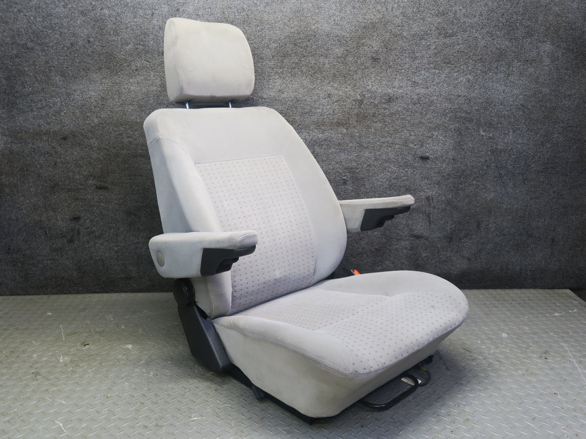 01-03 VW Eurovan T4 Set of 2 Front Left & Right Cloth Seat w Armrest Gray OEM