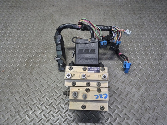 92-94 Chevrolet Corvette C4 Anti Lock Brake ABS Pump Module 0265212001 OEM