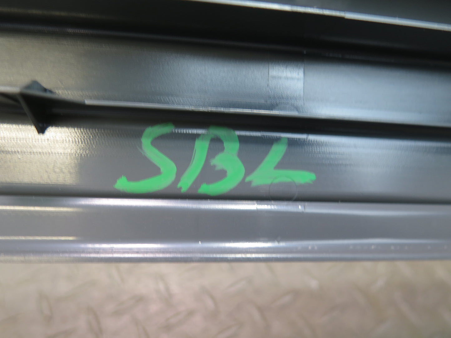 03-06 Mercedes R230 Sl-class Set of 2 Door Scuff Sill Plate Trim Cover OEM