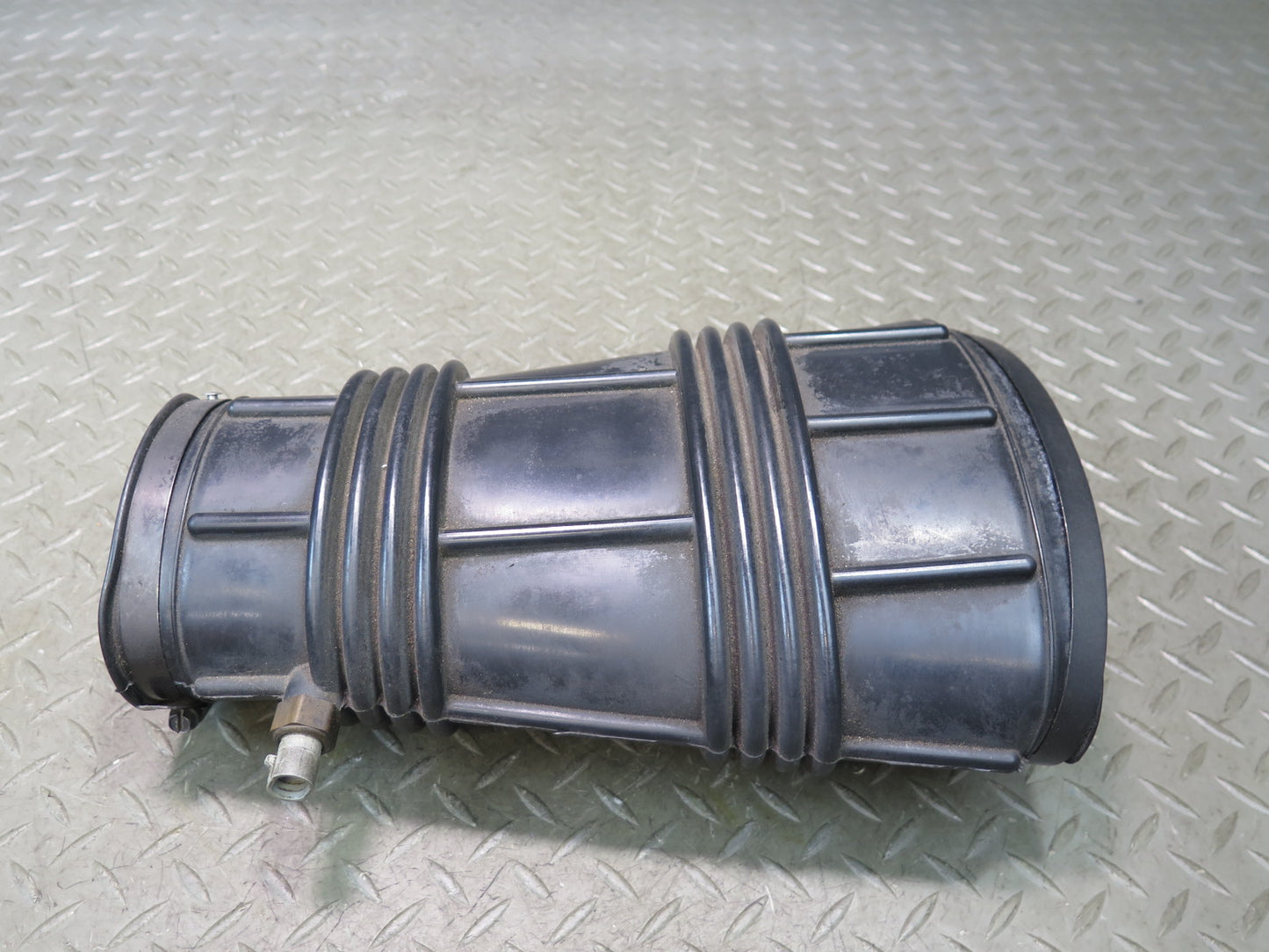 92-93 Chevrolet Corvette C4 Air Intake Tube Duct Pipe OEM