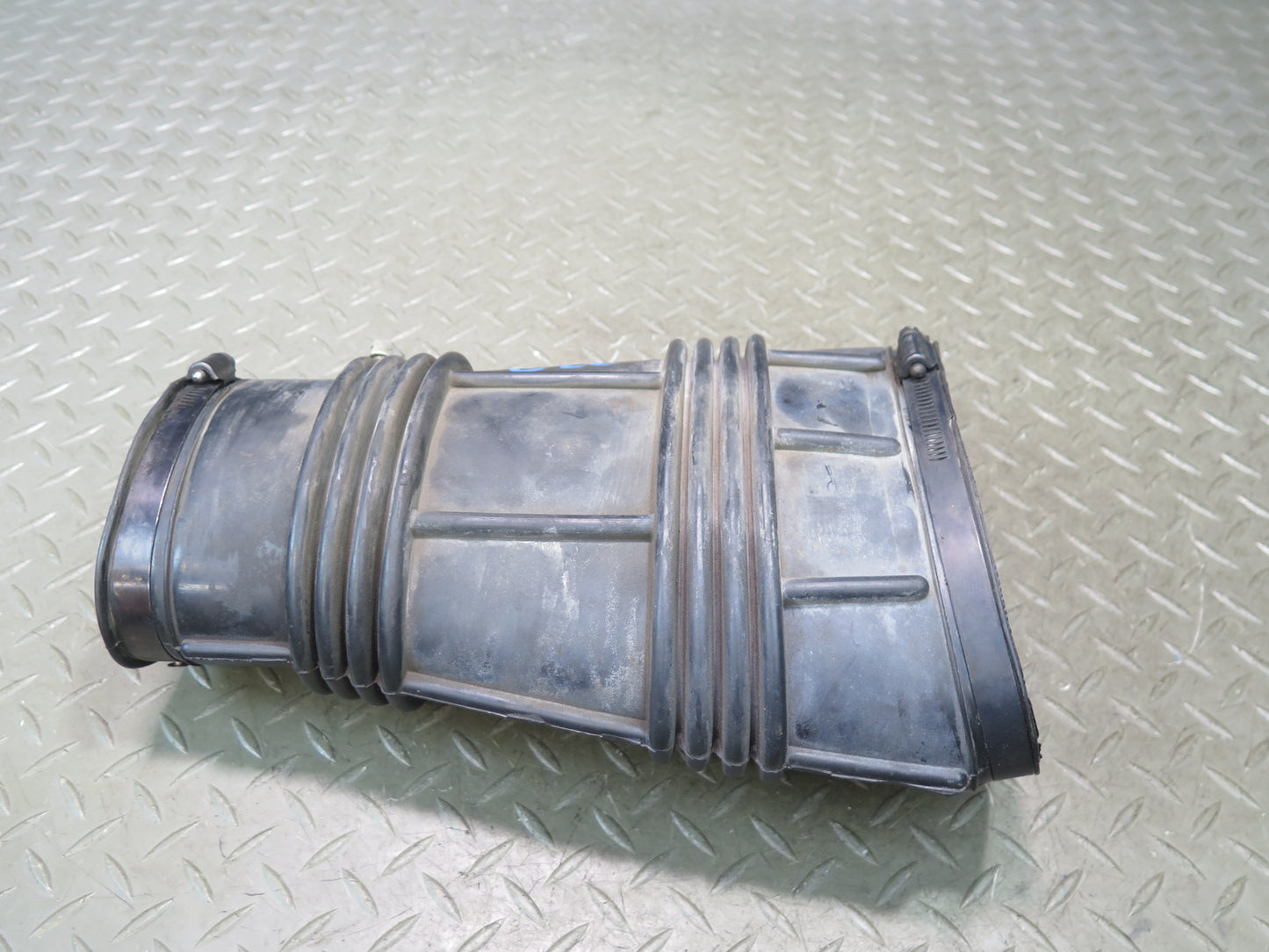 92-93 Chevrolet Corvette C4 Air Intake Tube Duct Pipe OEM