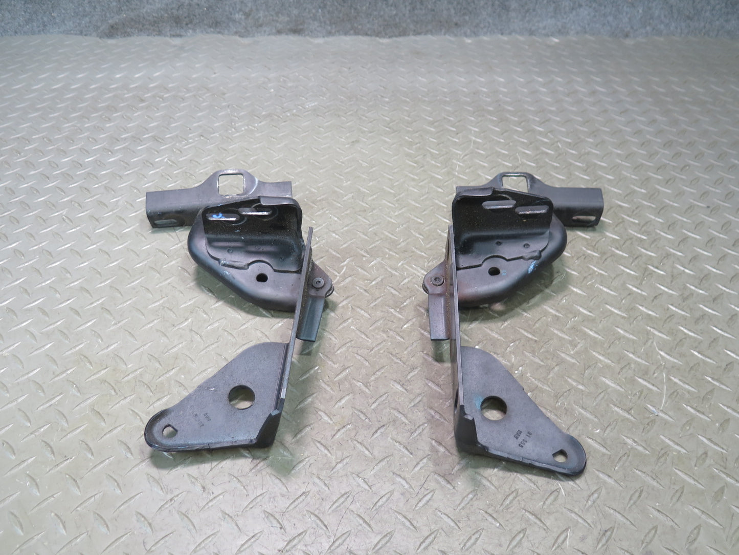 84-96 Chevrolet Corvette C4 Set of 2 Front Left & Right Hood Hinge OEM