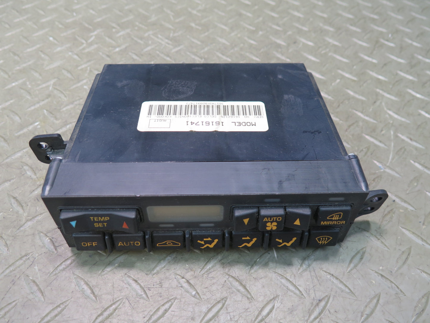 92-93 Chevrolet Corvette C4 A/C Heater Climate Control Switch 16161741 OEM