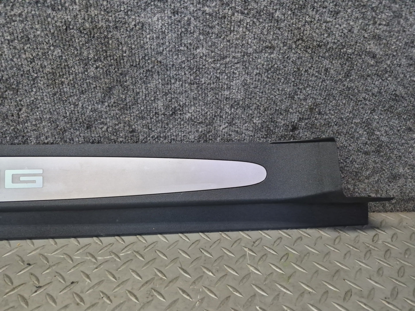 03-06 Mercedes R230 SL55 AMG Set of 2 Door Scuff Sill Plate Trim Cover OEM