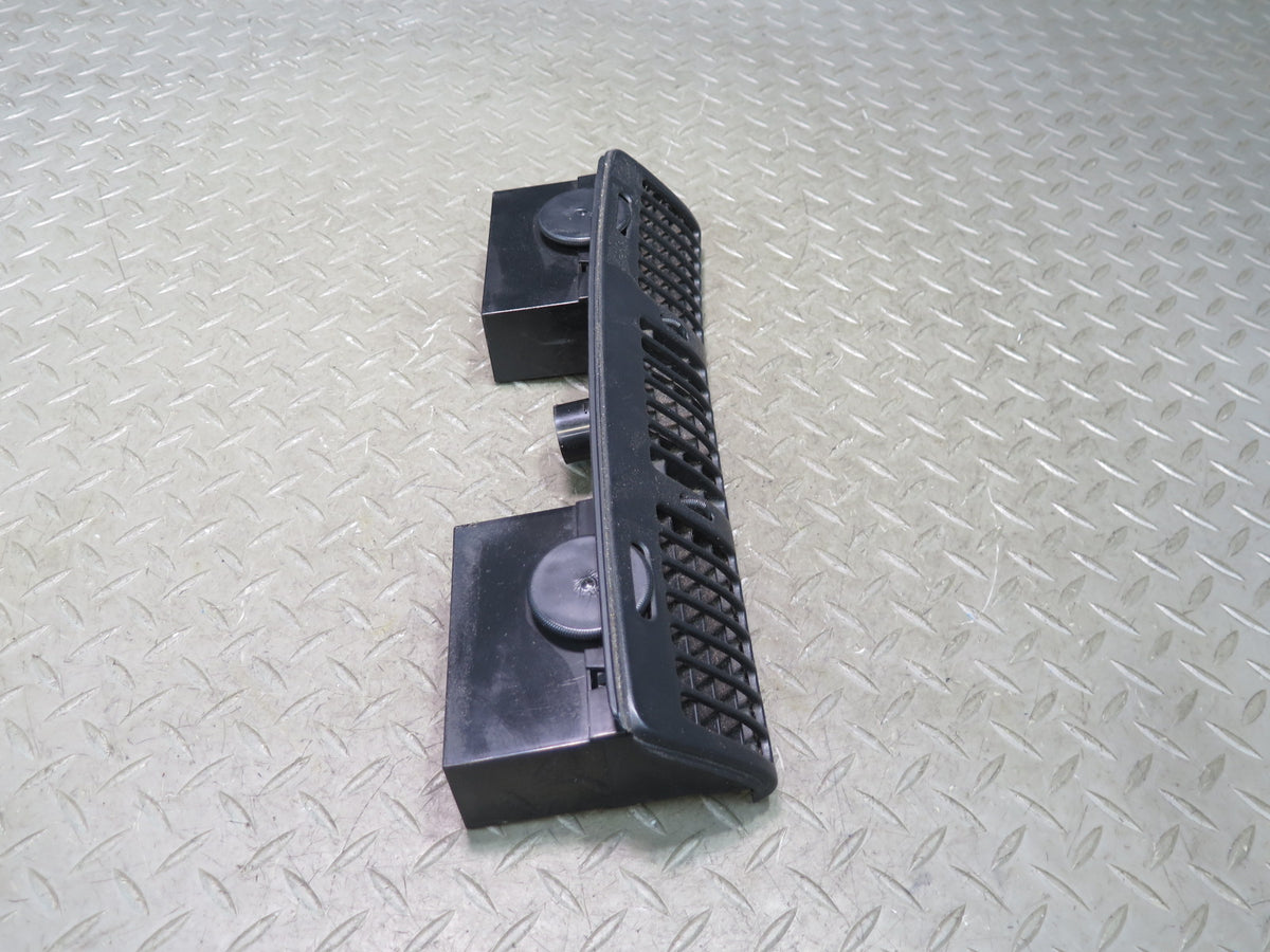 90-93 Chevrolet Corvette C4 Dash Right Air Vent Grille 10100156 OEM