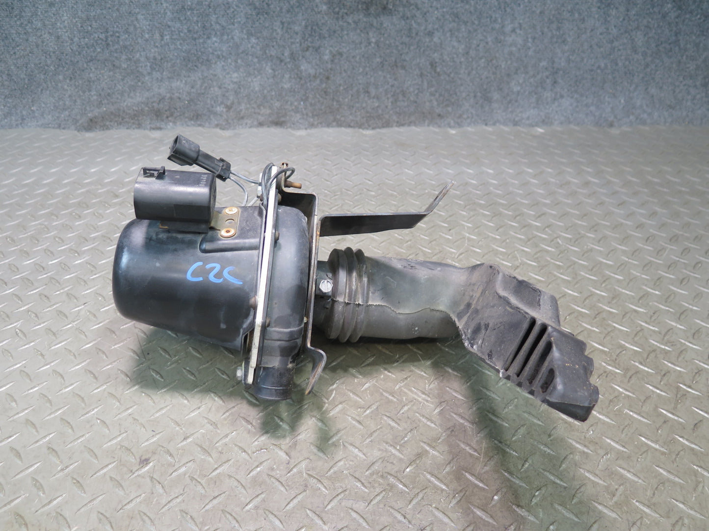 92-93 Chevrolet Corvette C4 Secondary Air Injection Smog Pump w Duct OEM