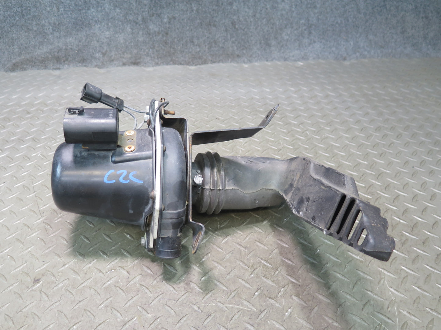 92-93 Chevrolet Corvette C4 Secondary Air Injection Smog Pump w Duct OEM