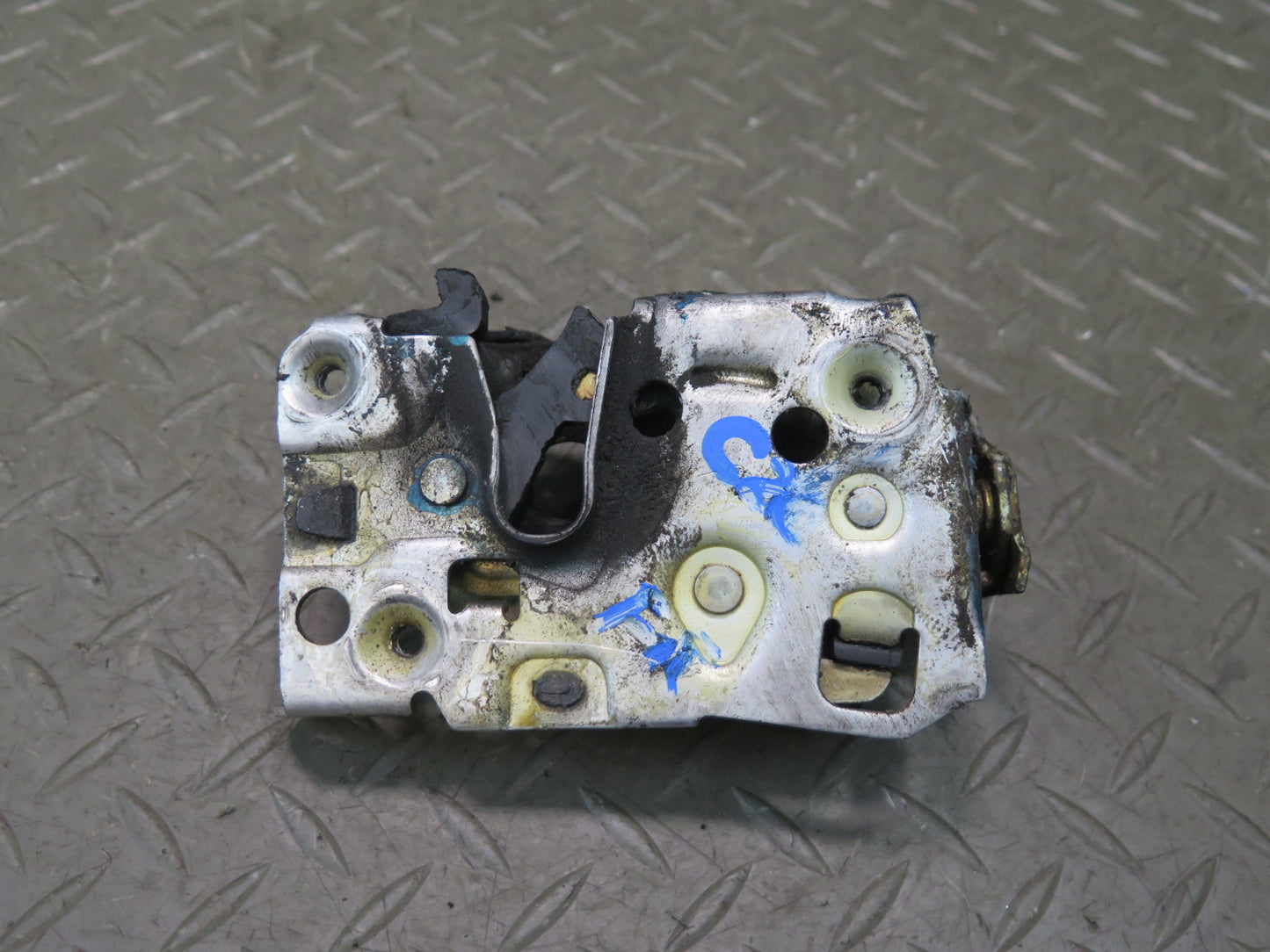 90-96 Chevrolet Corvette C4 Right Door Lock Latch Actuator OEM