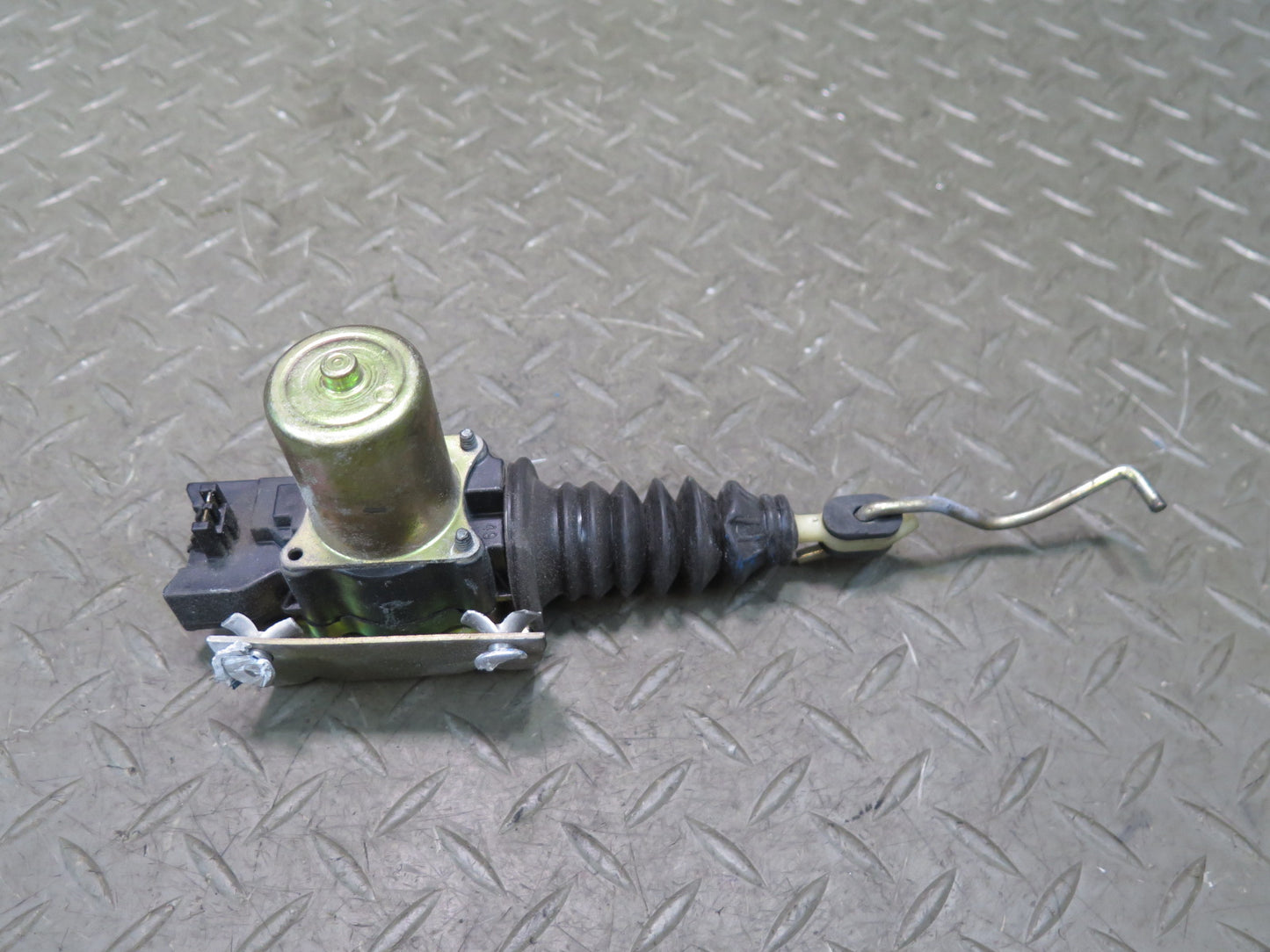 84-93 Chevrolet Corvette C4 Right Door Central Lock Actuator Motor OEM